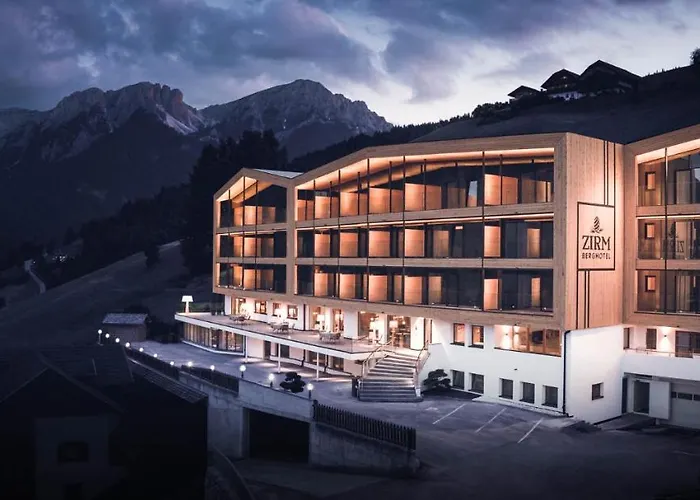 Kronplatz-Resort Berghotel Zirm Valdaora